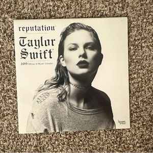 TAYLOR SWIFT UNOPENED 2019 REPUTATION CALENDAR